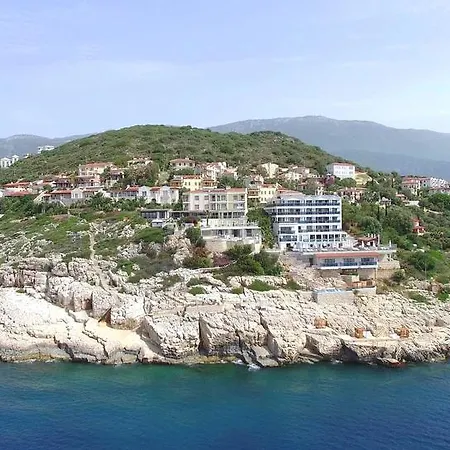 Cachet - Adult Only +14 3*