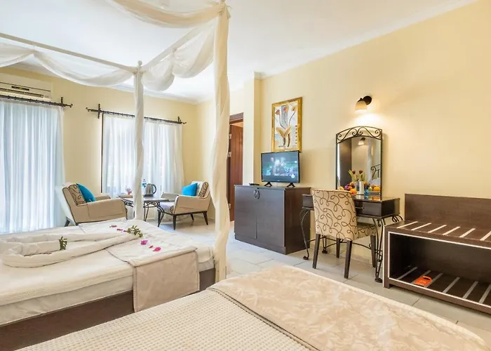 Cachet - Adult Only +14 3*