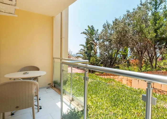 Cachet - Adult Only +14 Hotel