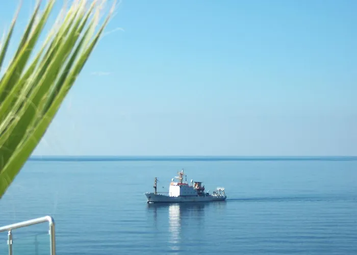 Cachet - Adult Only +14 3*