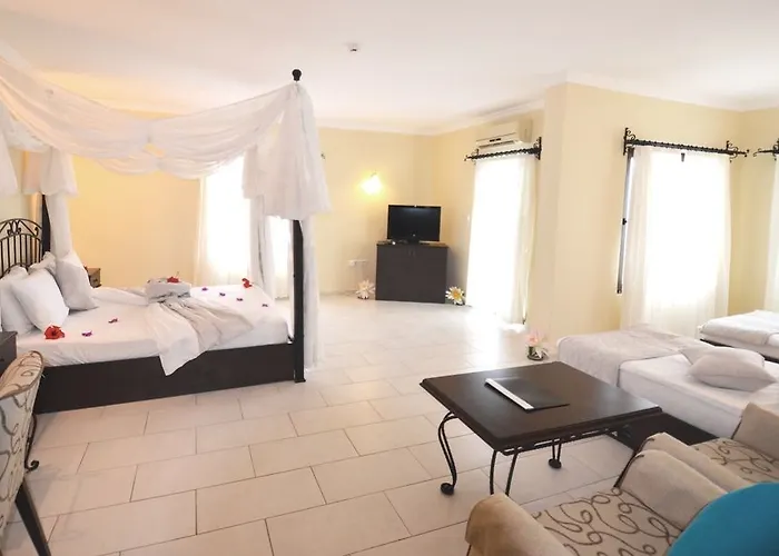 Cachet - Adult Only +14 3*