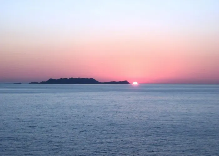 Cachet - Adult Only +14 3* كاس